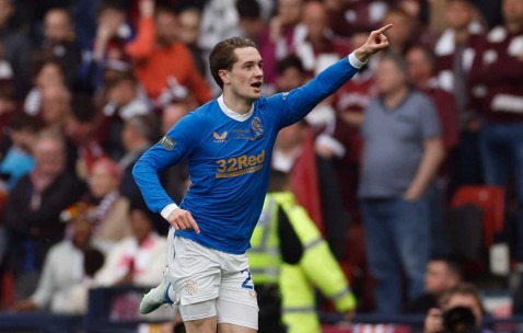 爱游戏在线登录 - 阿扎伦卡新星回归赛场表现惊艳，拜仁未来可期！