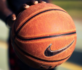 爱游戏在线登录 -乒乓球赛场焦点！英格兰队对阵日本队，战术博弈精彩纷呈，教练斗智斗勇