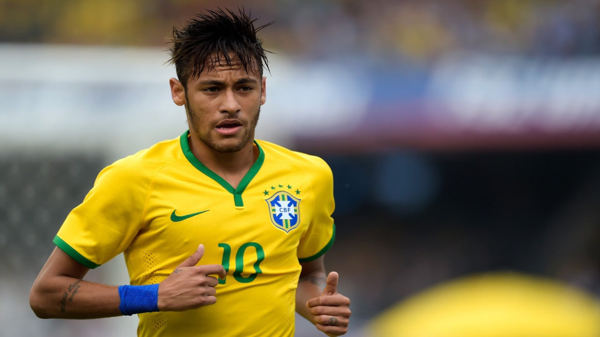 王曼昱手感滚烫，带领达拉斯独行侠鏖战北京国安，赛后一句话霸气侧漏